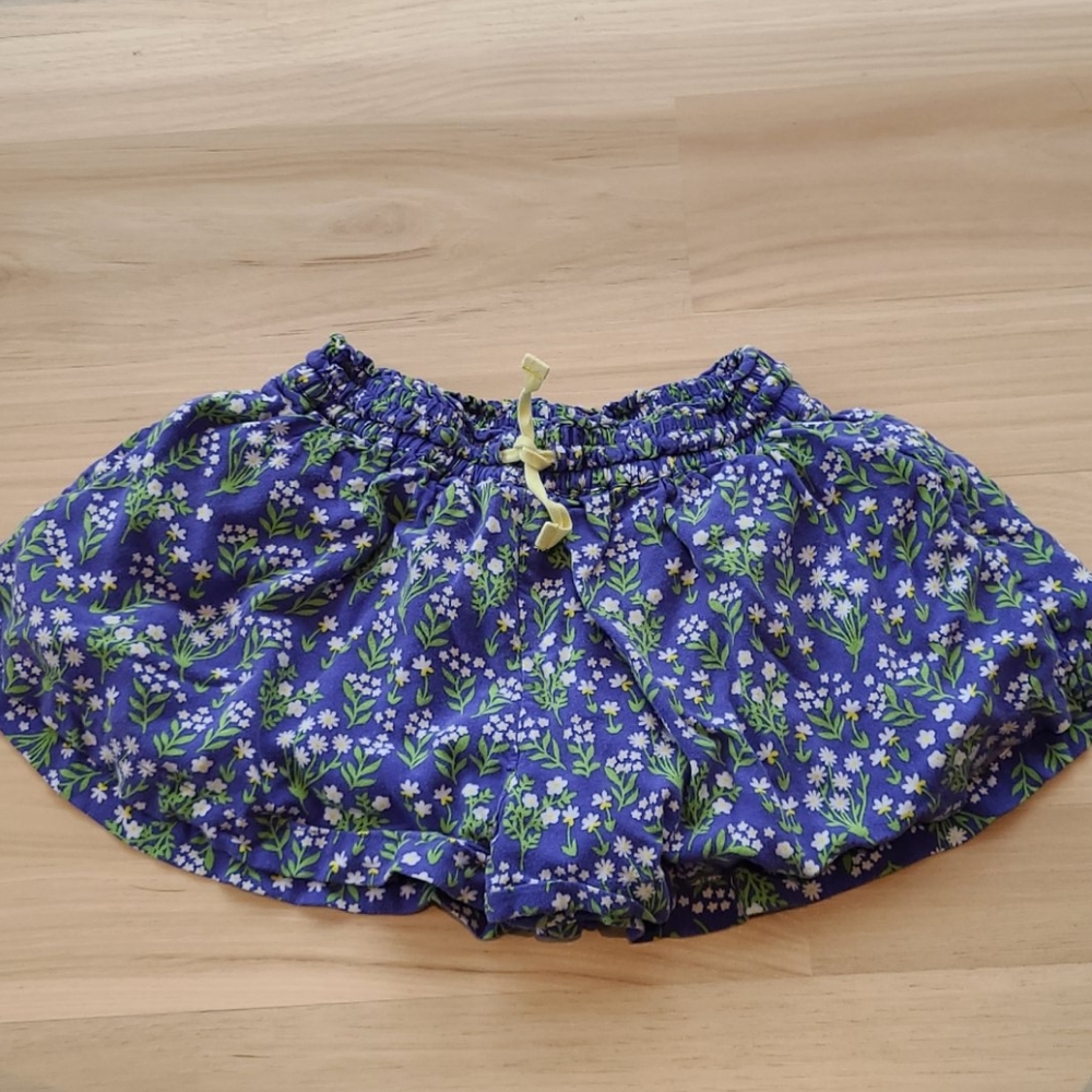 Mini Boden blues floral skort